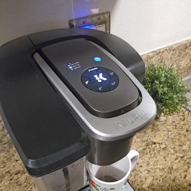 Watch Keurig K-1550 Commercial Coffee Maker on Amazon Live